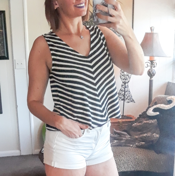 Madewell Tops - Madewell Black & White Crop Tank